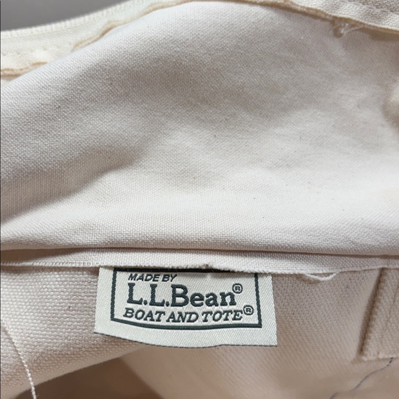 Vintage LL Bean Canvas Tote with Navy Trim zip close LARGE - Picture 14 of 16